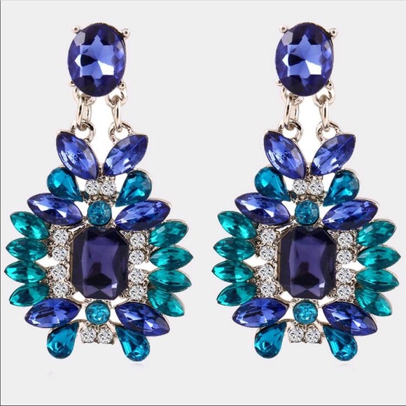 Jewelry - (T3) Statement Earrings